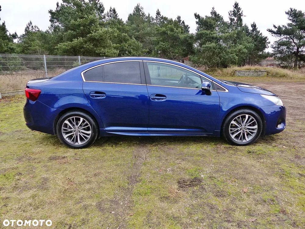 Toyota Avensis 2.0 D-4D Premium - 6