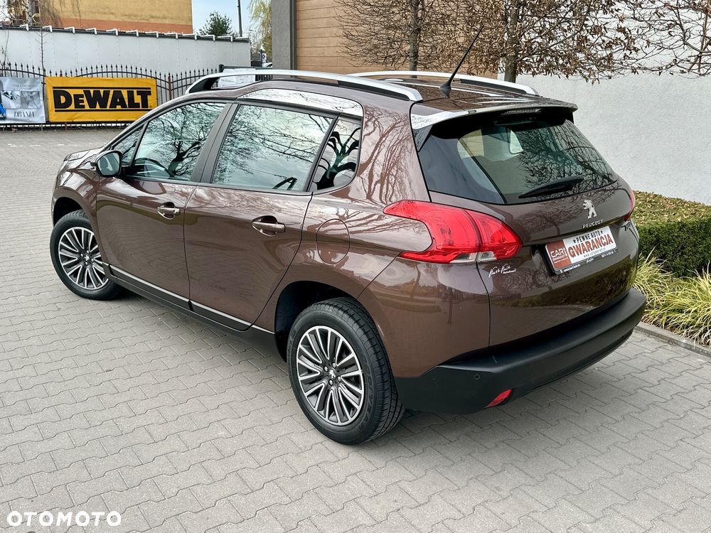 Peugeot 2008 PureTech 82 Allure - 12