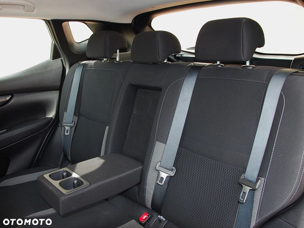 Nissan Qashqai 1.3 DIG-T Acenta DCT - 12