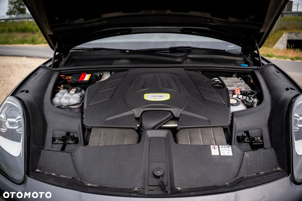Porsche Cayenne - 36
