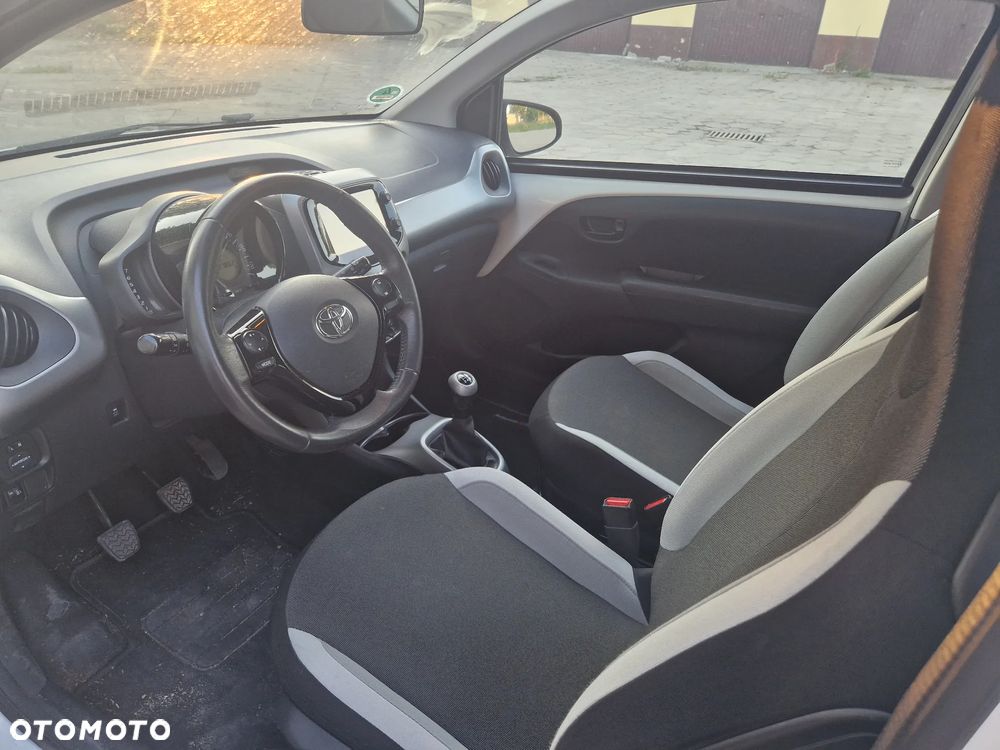 Toyota Aygo x-cite - 7