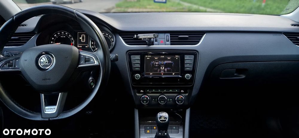Skoda Octavia Scout 2.0 TDI 4x4 - 14