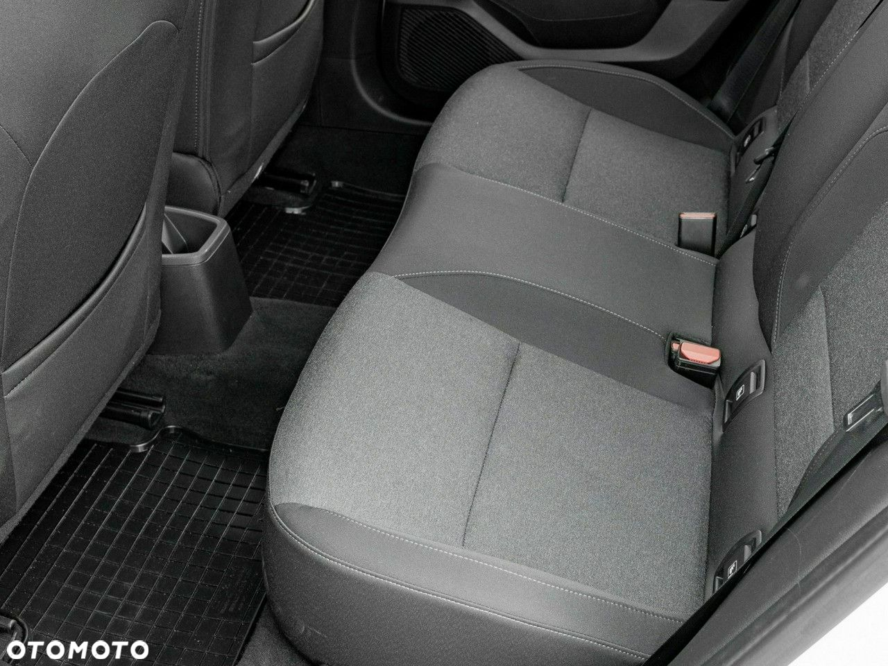 Renault Clio 1.0 TCe Equilibre - 25