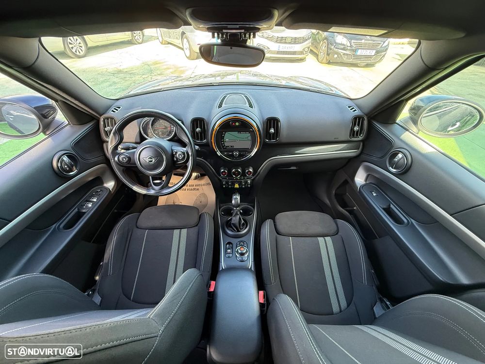 MINI Countryman Cooper SE ALL4 Auto - 29