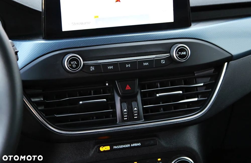 Ford Focus 1.0 EcoBoost Active - 30