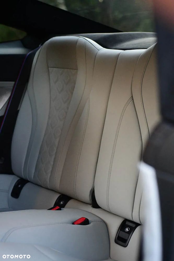 BMW M8 Competition - 9