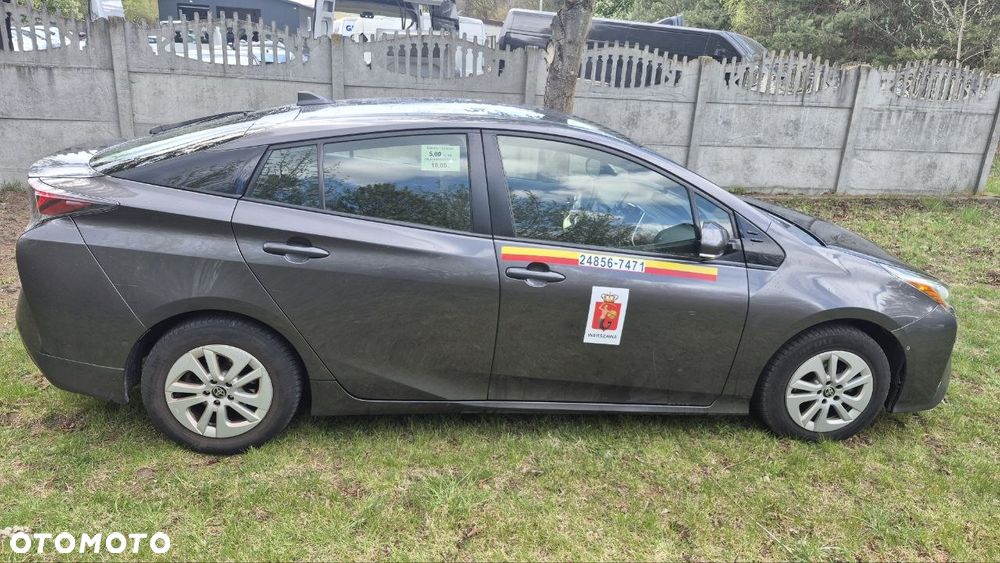 Toyota Prius (Hybrid) Comfort - 8