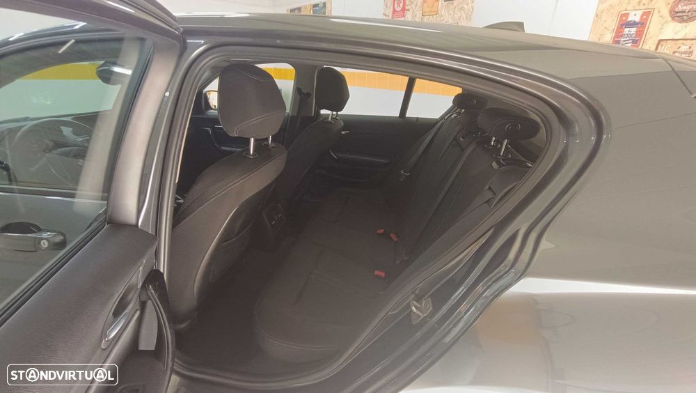 BMW 116 d EDynamics Line Sport - 24