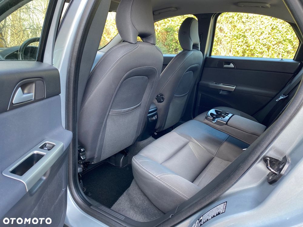 Volvo S40 2.4i Momentum - 17