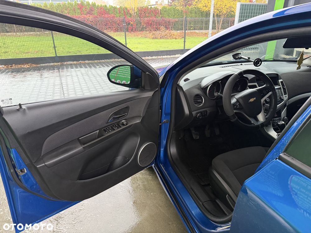 Chevrolet Cruze - 8