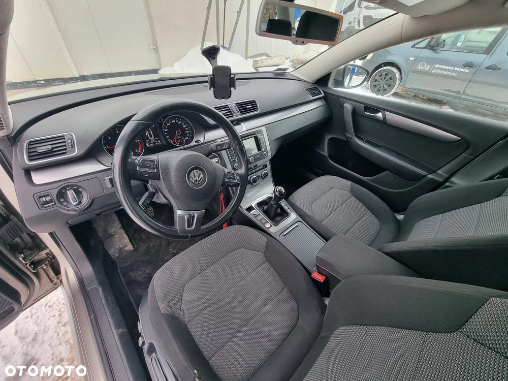 Volkswagen Passat 2.0 TDI Comfortline - 7