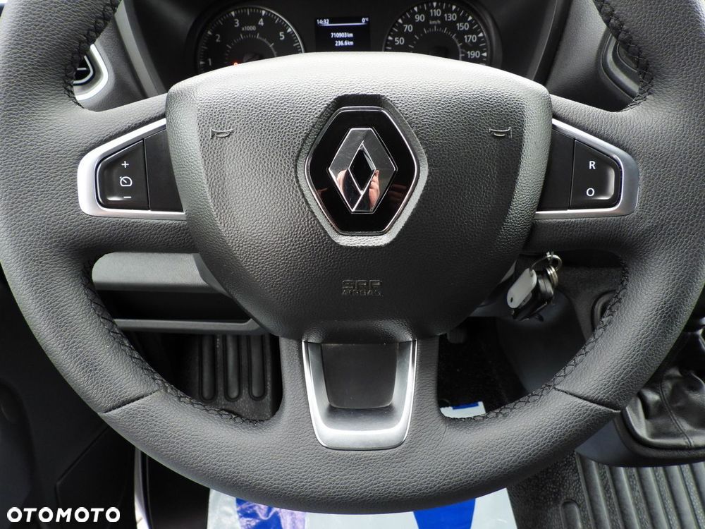 Renault MASTER PLANDEKA 10 PALET TEMPOMAT LEDY PNEUMATYKA KLIMATYZACJA  165KM - 31