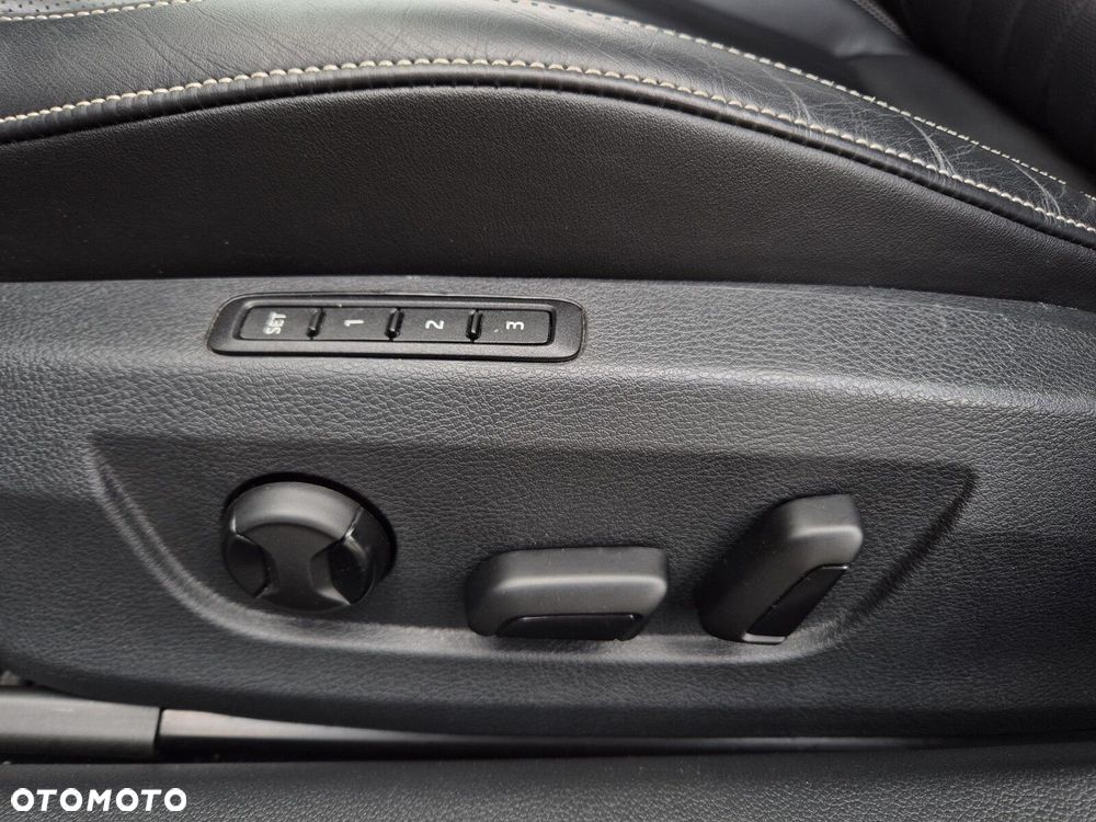 Skoda Superb 2.0 TDI SCR 4x4 L&K DSG - 12