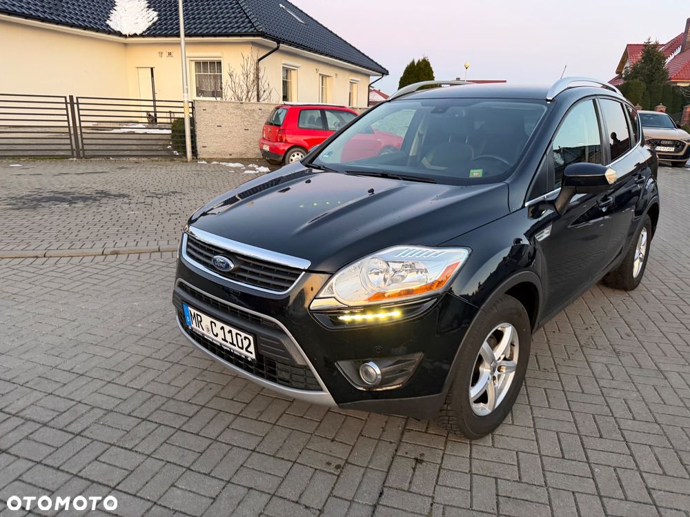 Ford Kuga 2.0 TDCi 2x4 Titanium - 2