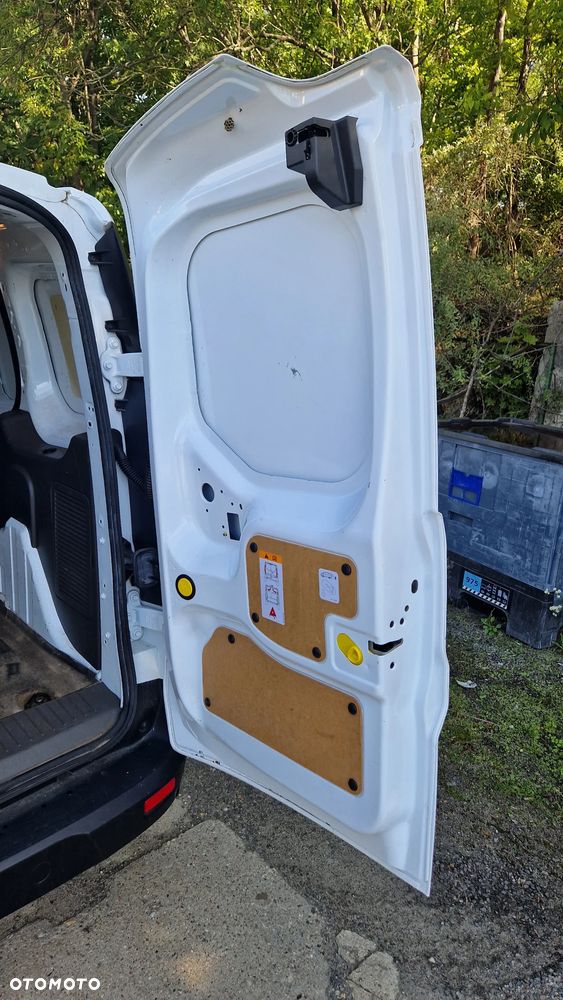 Ford TRANSIT CONNECT 3 OSOBOWY  1.560TDCI - 17