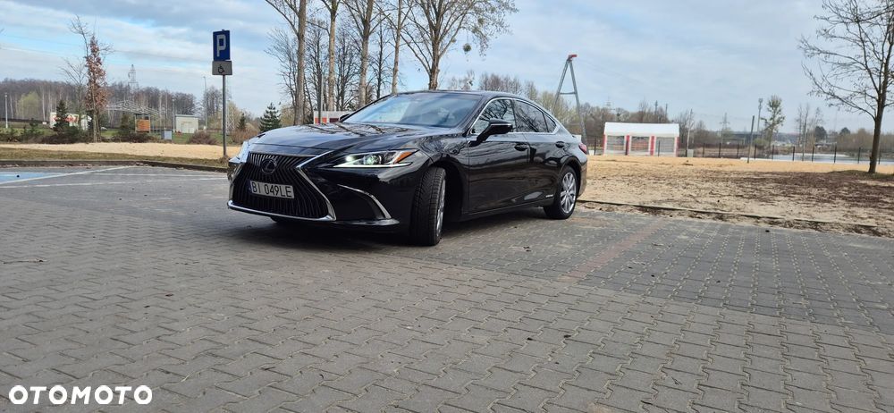 Lexus ES 300h Style Edition - 39