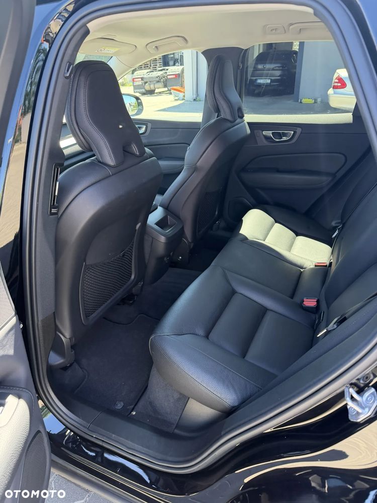 Volvo XC 60 B4 B Inscription - 4