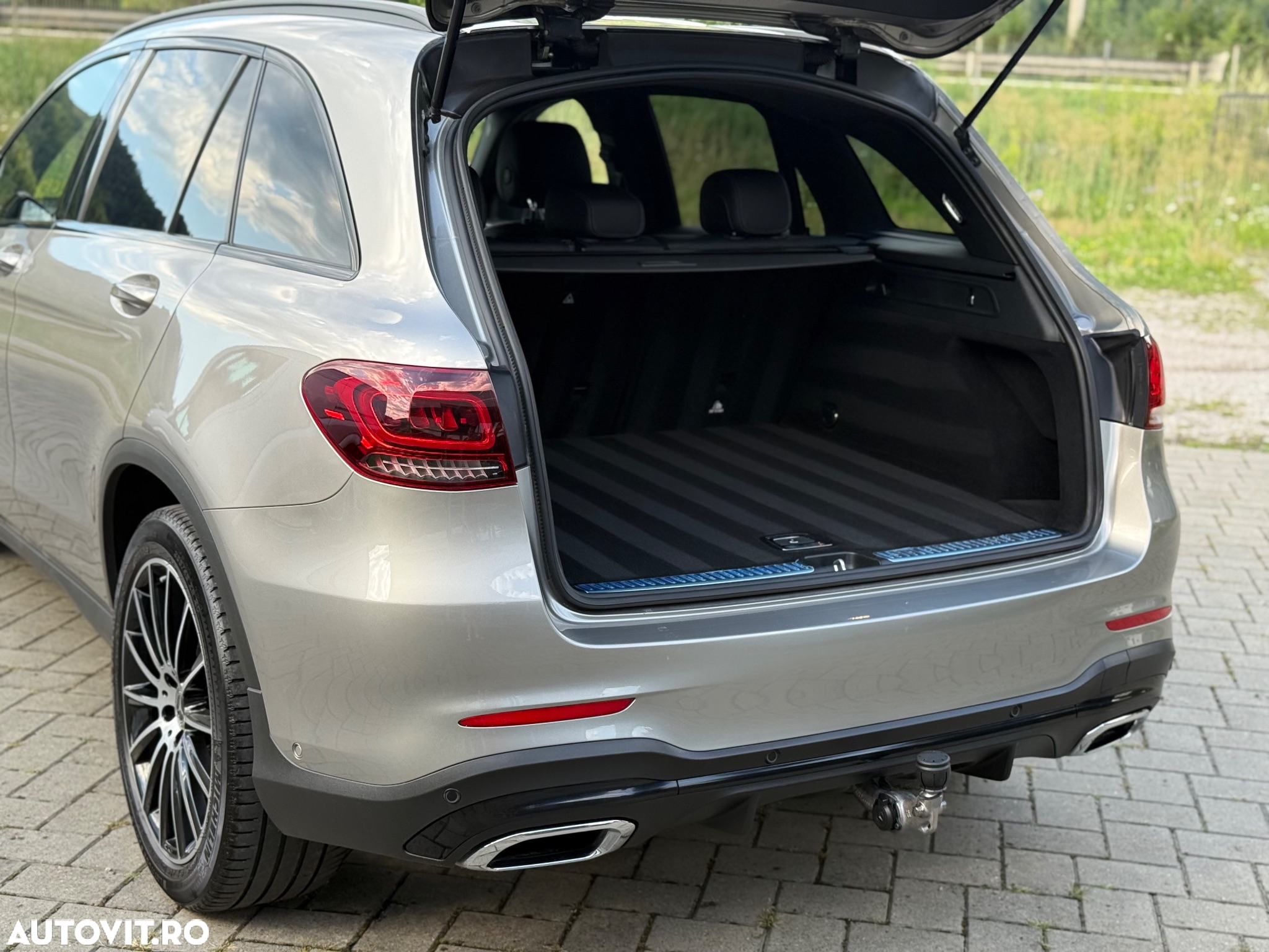 Mercedes-Benz GLC 220 d 4Matic 9G-TRONIC AMG Line - 5