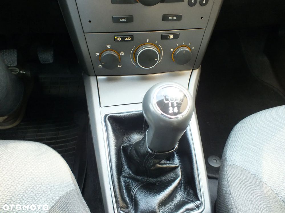 Opel Astra - 13