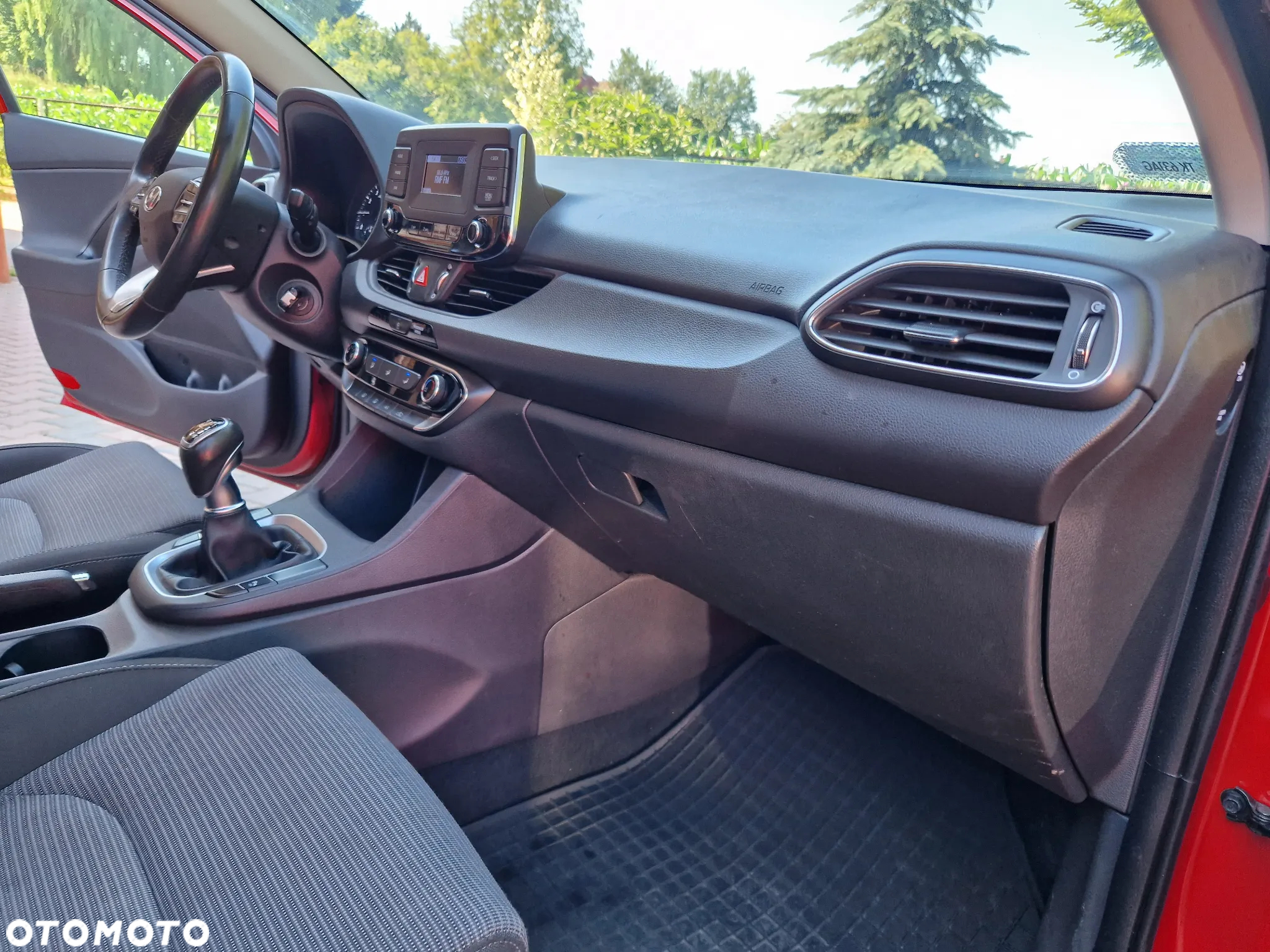 Hyundai i30 1.5 DPI Classic + - 27