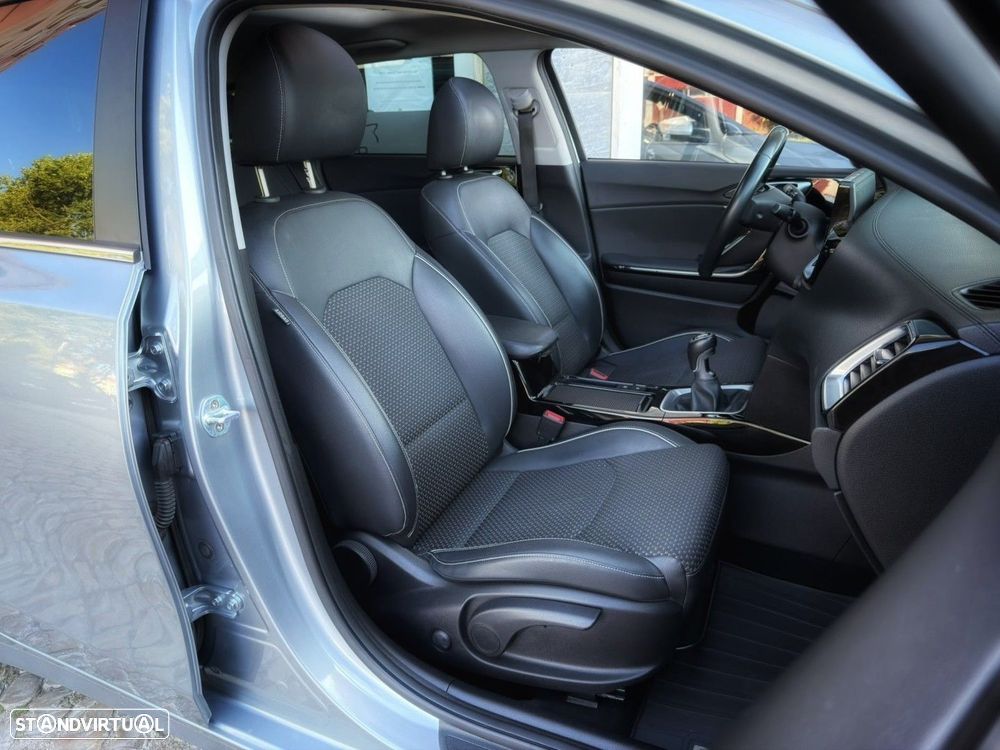 Kia Ceed SW 1.6 CRDi Nav Line - 25