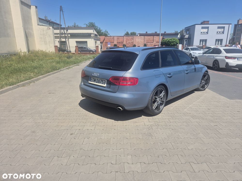 Audi A4 Avant - 4