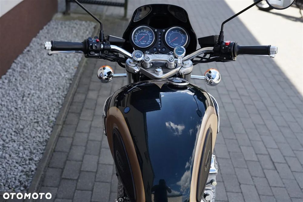 Triumph Thunderbird - 15