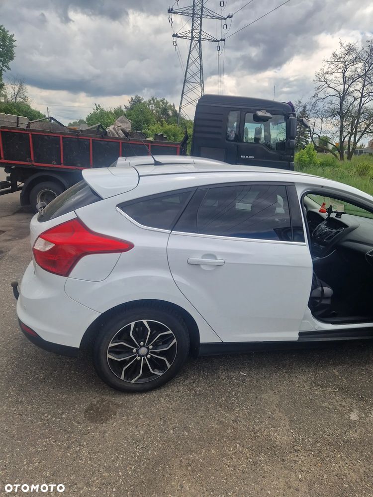 Ford Focus 1.0 EcoBoost Titanium - 9
