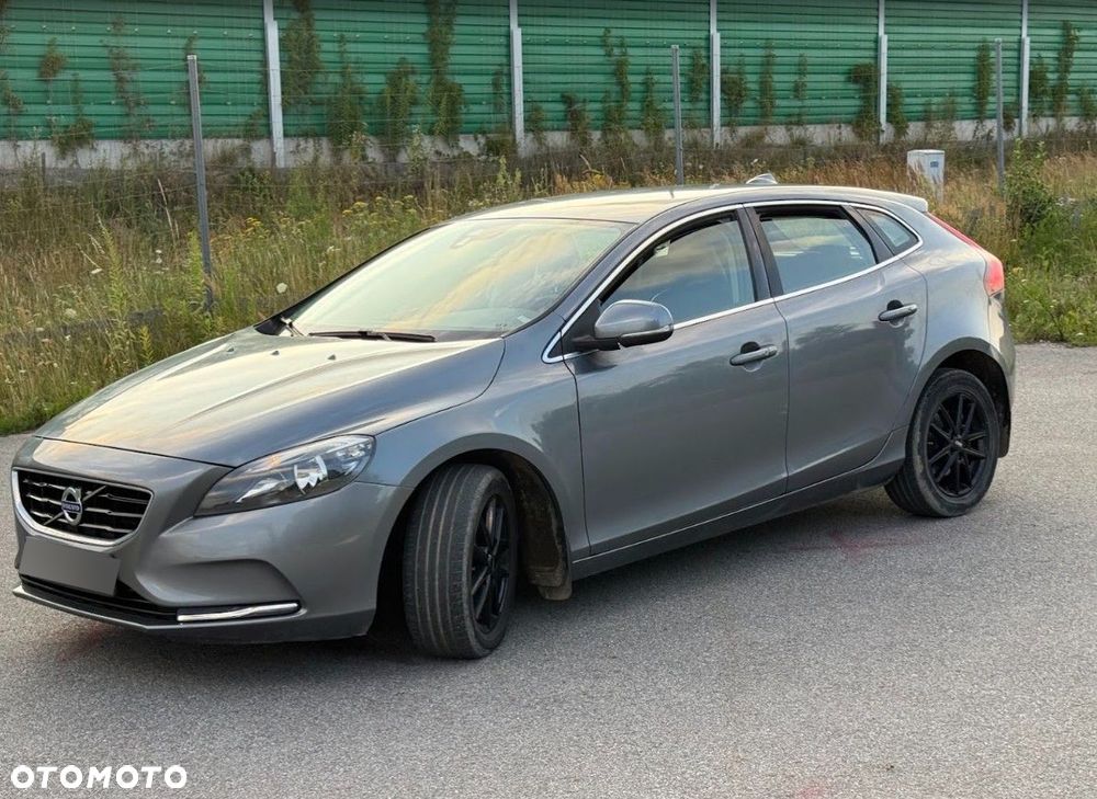 Volvo V40 D2 Summum - 2