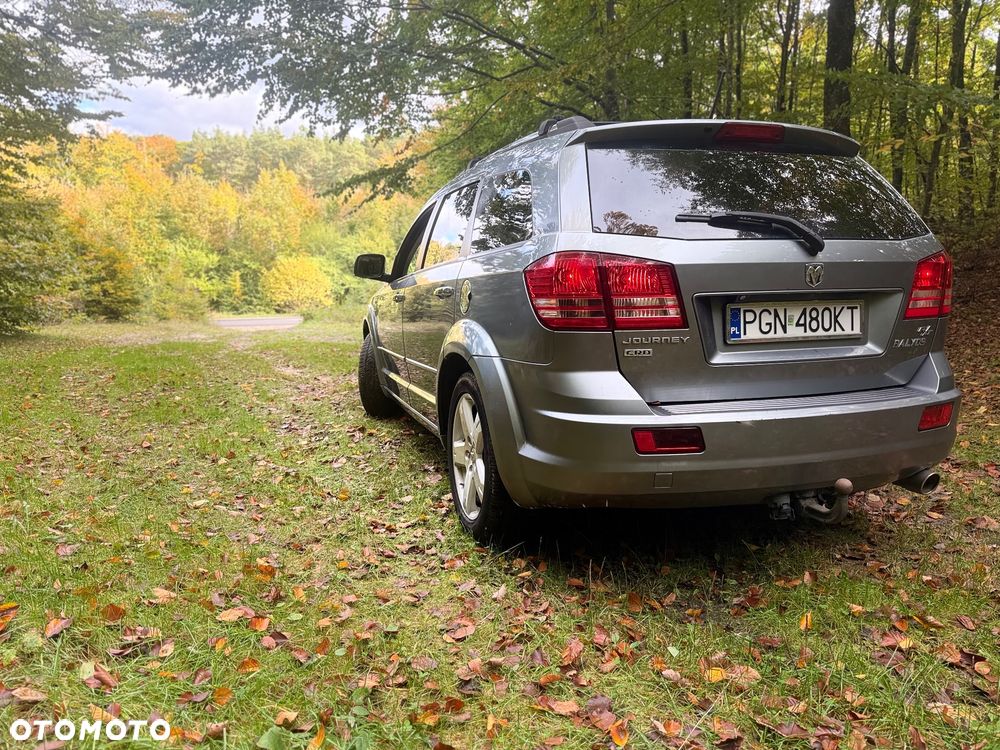 Dodge Journey 2010 photo 4