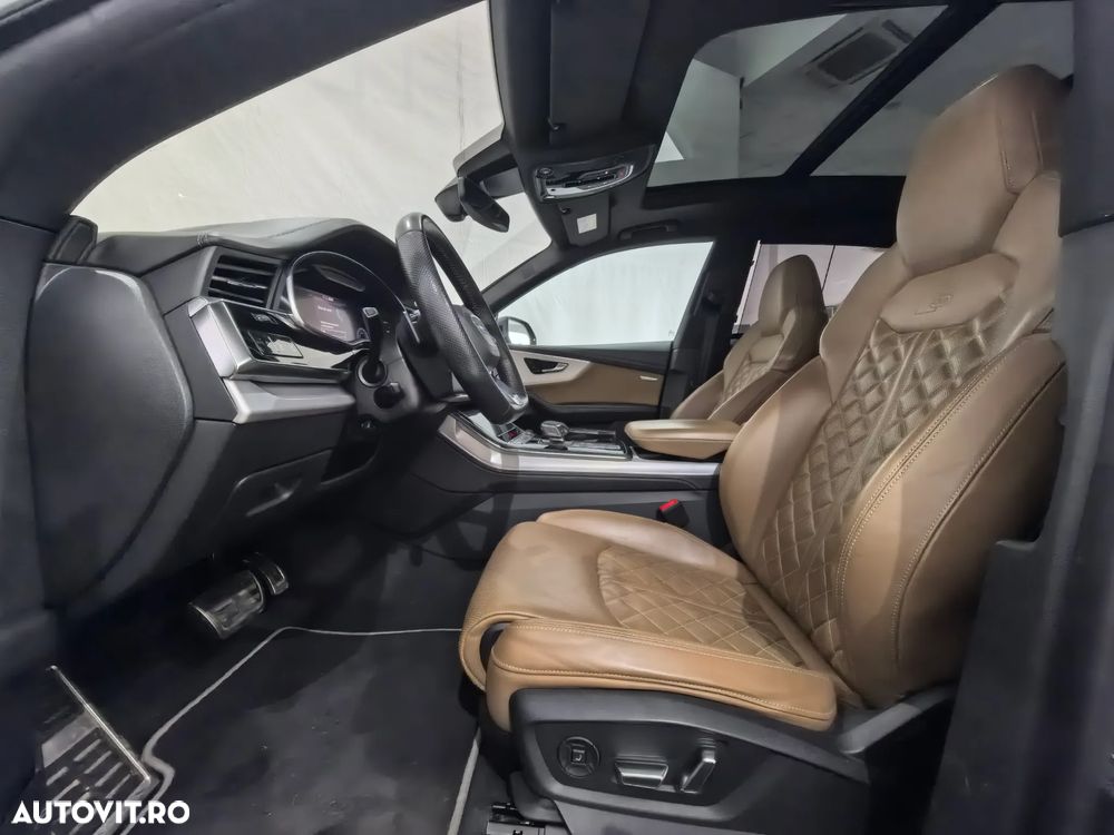Audi Q8 - 11