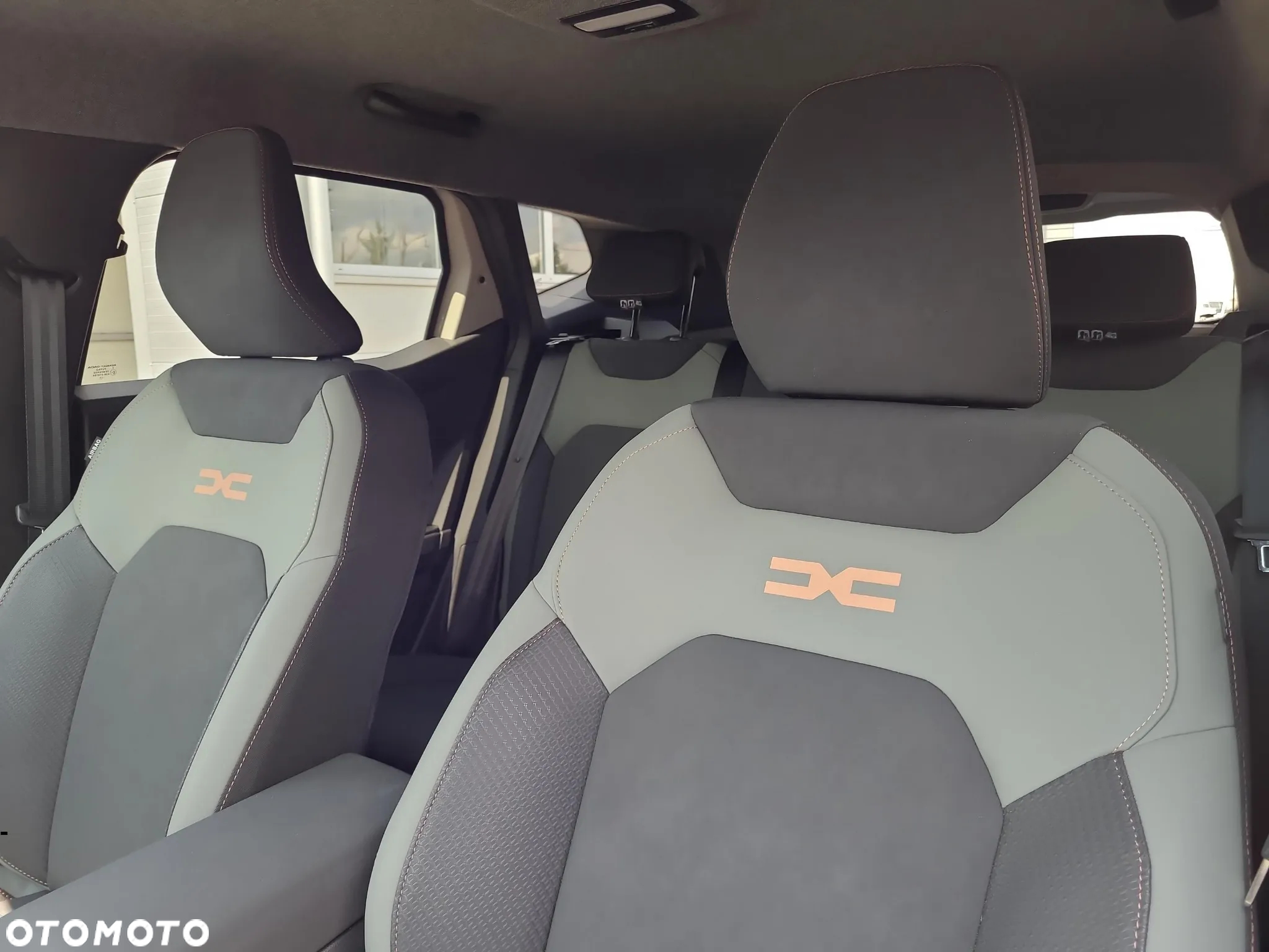 Dacia Duster 1.2 TCe mHEV Extreme 4x4 - 11