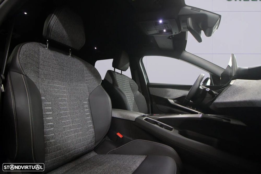Peugeot E-5008 73 kWh Allure - 16