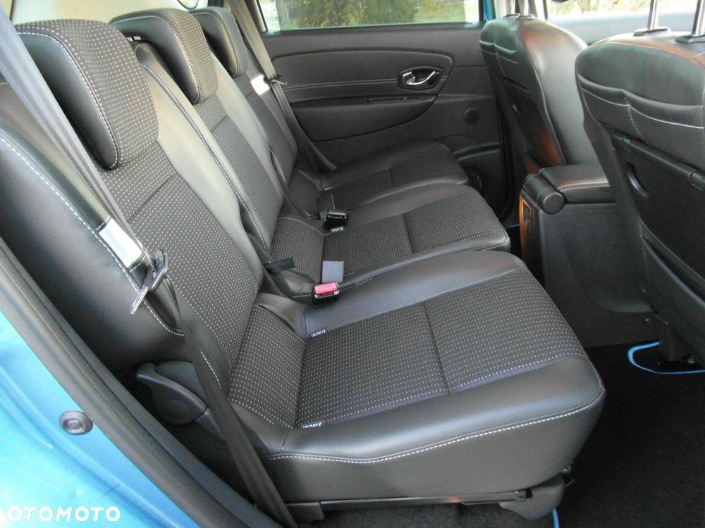 Renault Scenic 1.6 16V 110 LIMITED - 33