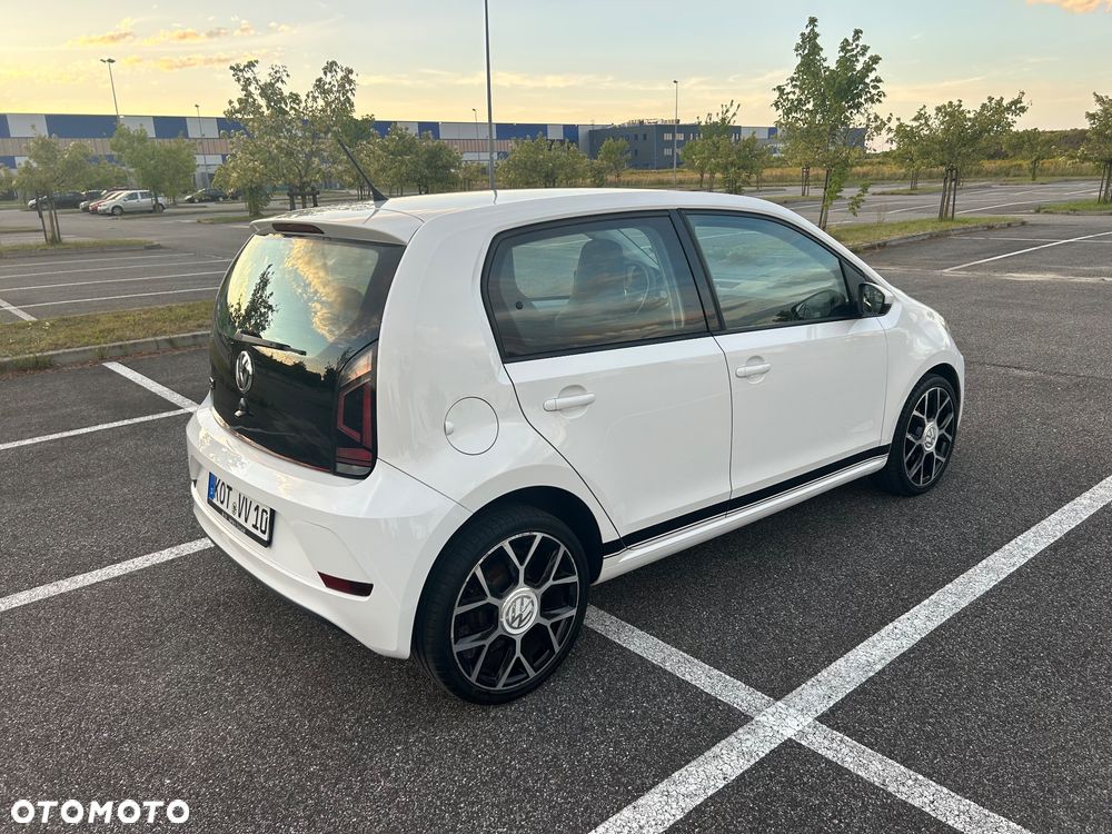 Volkswagen up! - 4