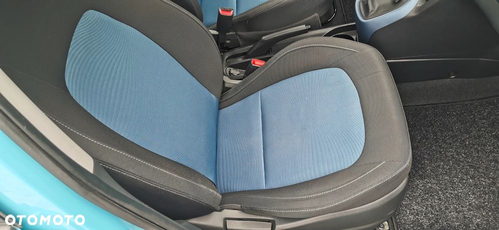 Hyundai i10 1.2 Fifa World Cup Edition - 8