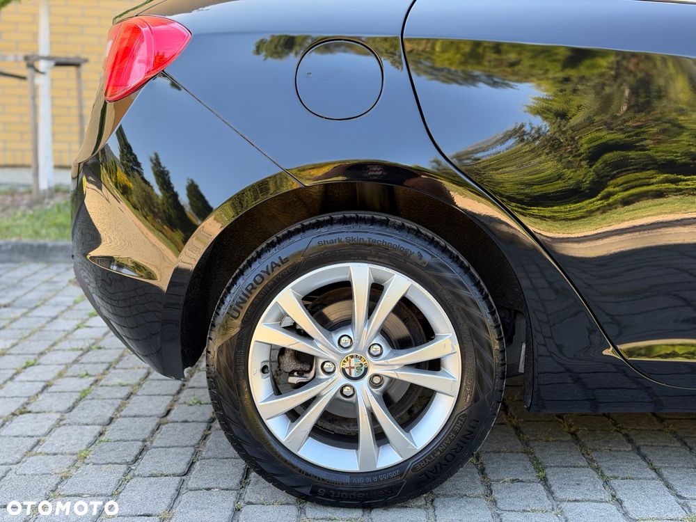 Alfa Romeo Giulietta 1.4 TB Distinctive - 21