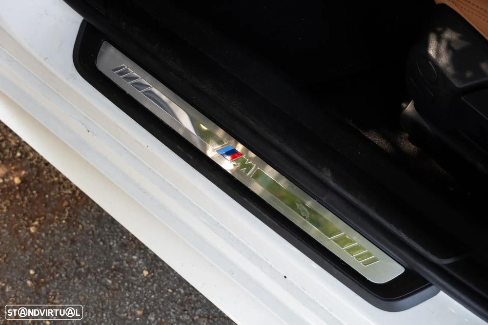 BMW 318 d Pack Desportivo M Pro Auto - 53