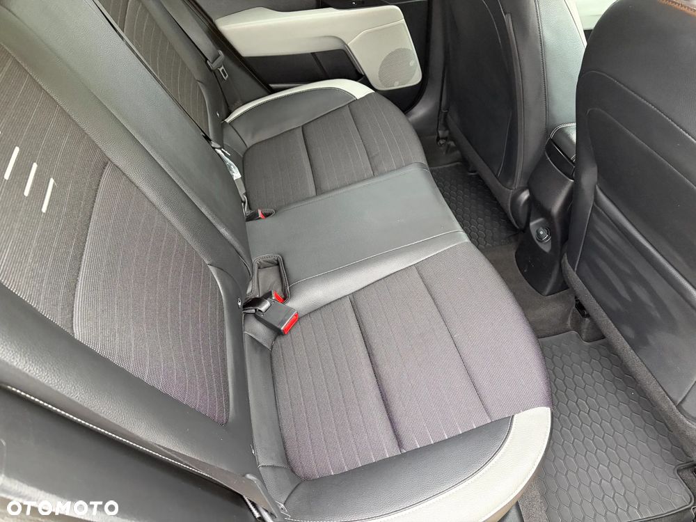 Kia Stonic 1.4 L - 23