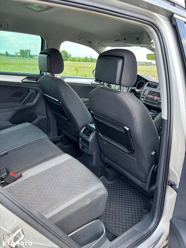 Volkswagen Tiguan - 9
