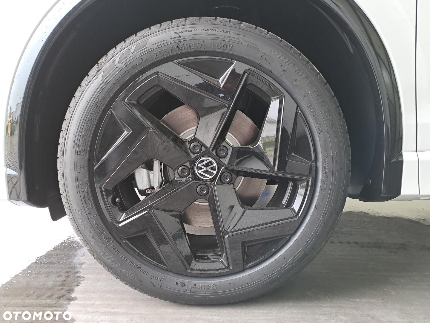 Volkswagen Tiguan - 18