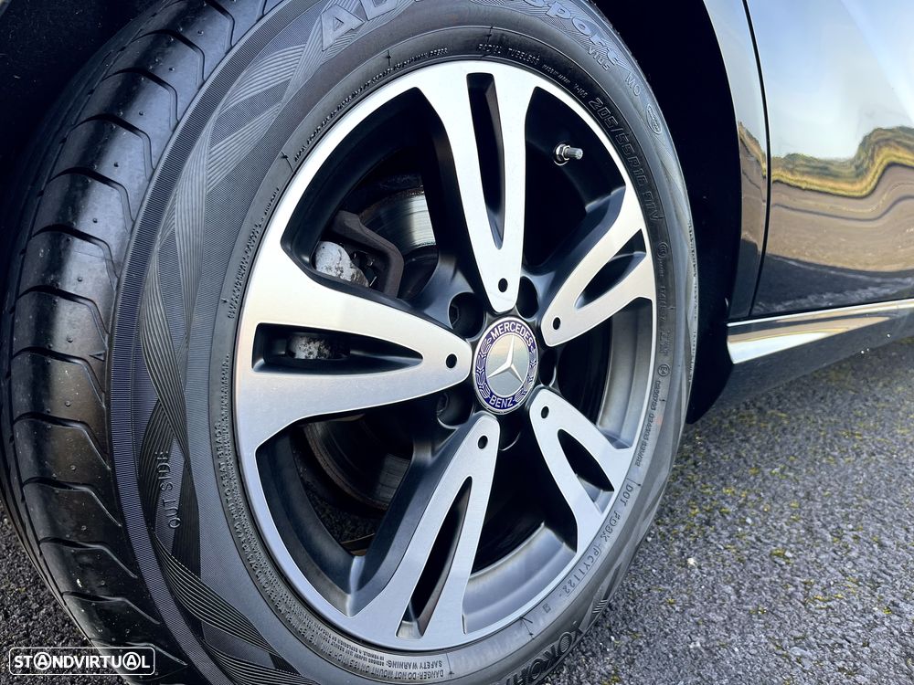 Mercedes-Benz A 180 d BlueEFFICIENCY Edition - 15