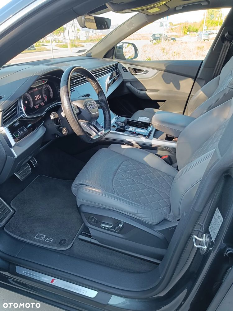 Audi Q8 - 24