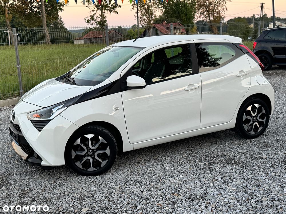 Toyota Aygo x.shift x-play connect - 10