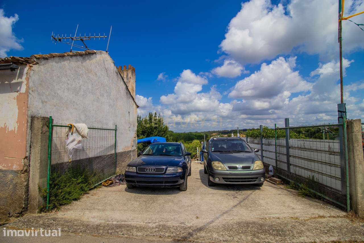 Moradia T4 com Garagem para 3 Carros e Logradouro - Grande imagem: 4/17