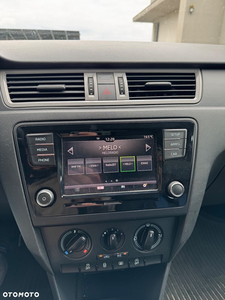 Skoda RAPID 1.2 TSI Active - 10