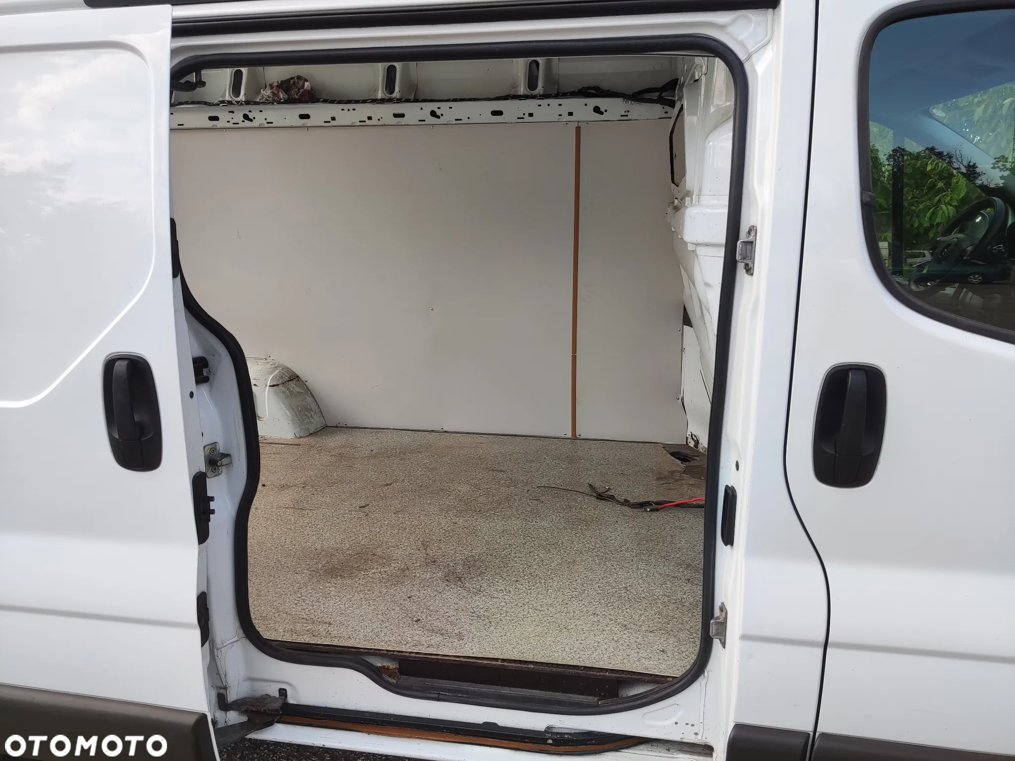 Opel Vivaro - 8
