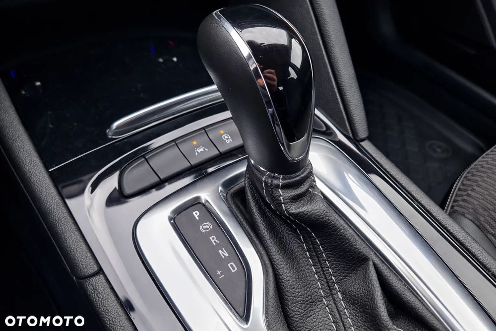 Opel Insignia 1.5 T Innovation S&S - 11