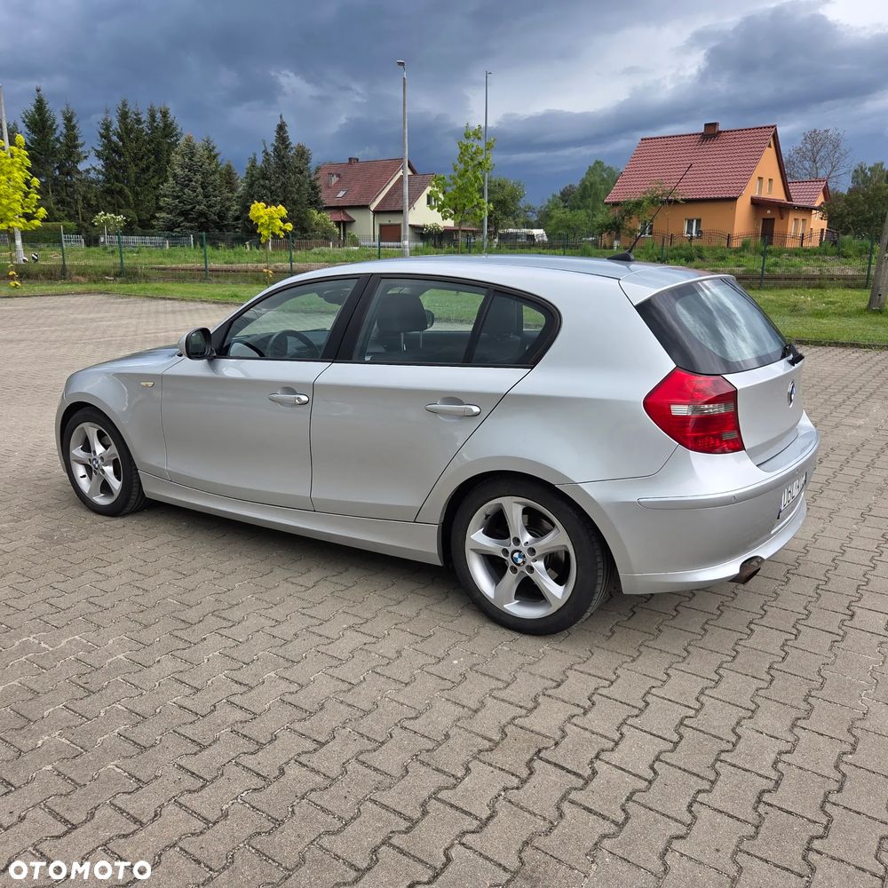 BMW Seria 1 - 2
