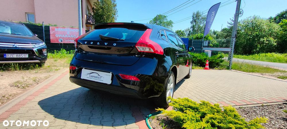 Volvo V40 D2 - 9